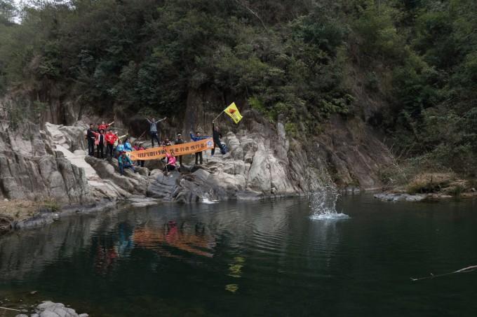 律师举报法院副院长毕业论文严重抄袭,母校南大介入调查