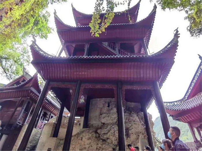 优雅机智,尽在17岁住宾馆会通知家长吗?!